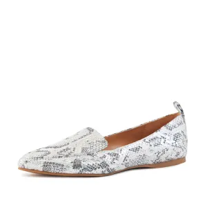 🐍 Silver Soirée Flats – Faux Snake Loafers for Everyday Glam ✨