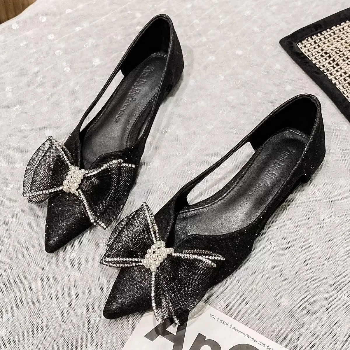 Hee grand Glitter Bow-Knot Pointed Toe Ballet Flats for Women Sparkling Crystals Fashion Wedding Dress Shoes Breathable Casual Slip On Loafers