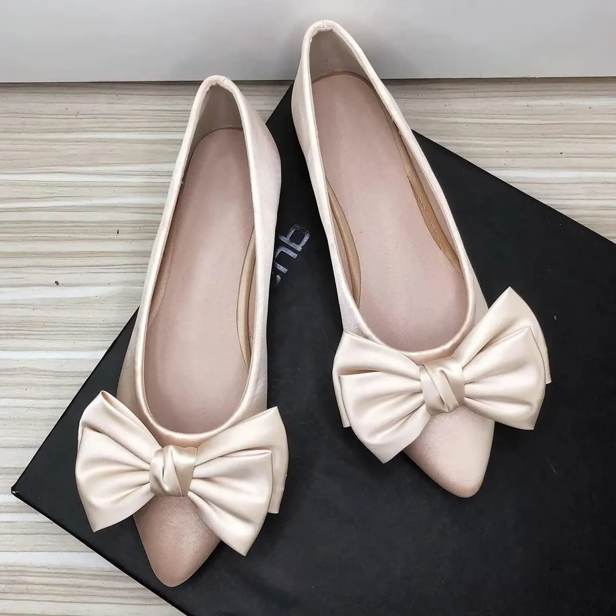 Hee grand Sweet Bow-Knot Pointed Toe Ballet Flats for Women Comfort Slip-On Loafers Dressy Work Flats Suede Dress Shoes