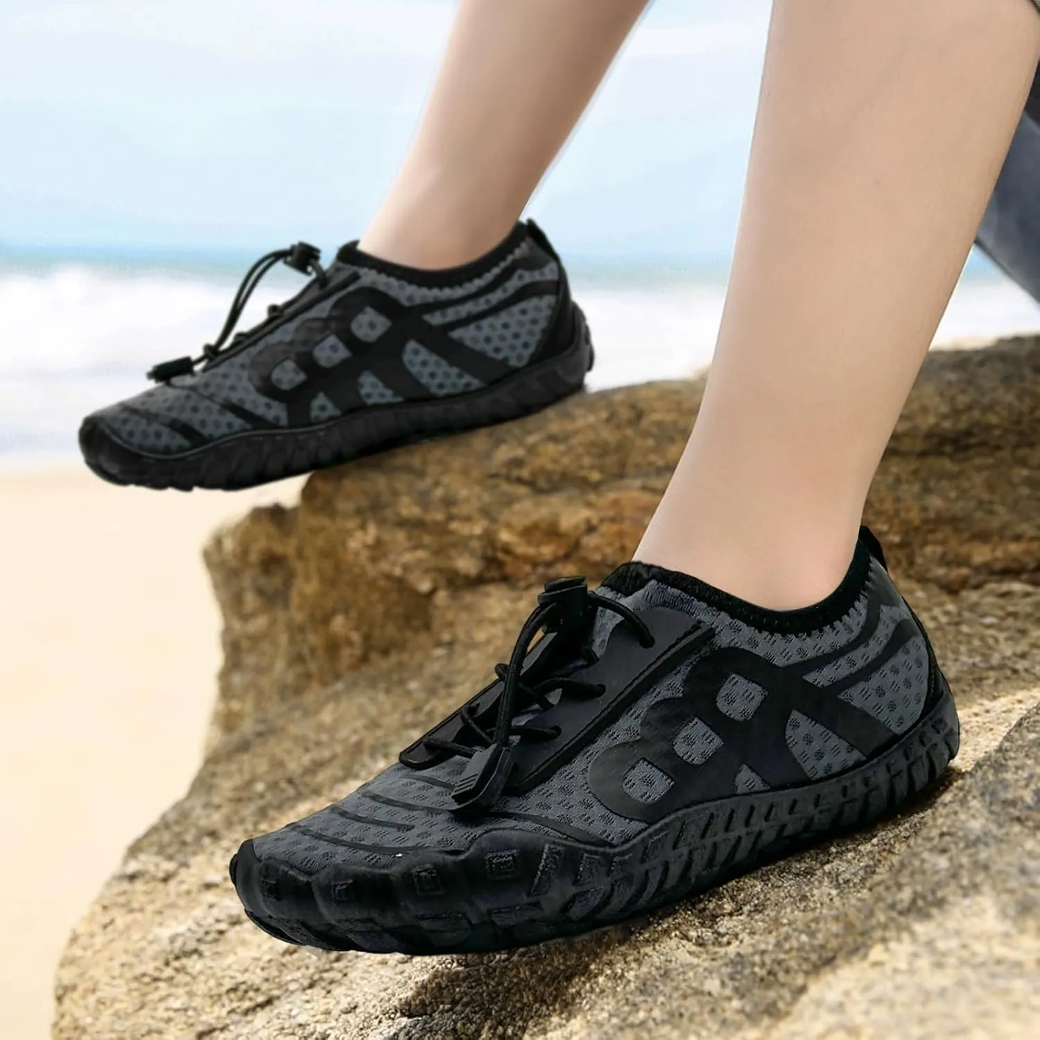Kids Water Shoes Boys Girls Quick-Dry Beach Lightweight Toddler Barefoot Shoes Slip On Soft Walking Sneakers for Swim Beach Pool Black
