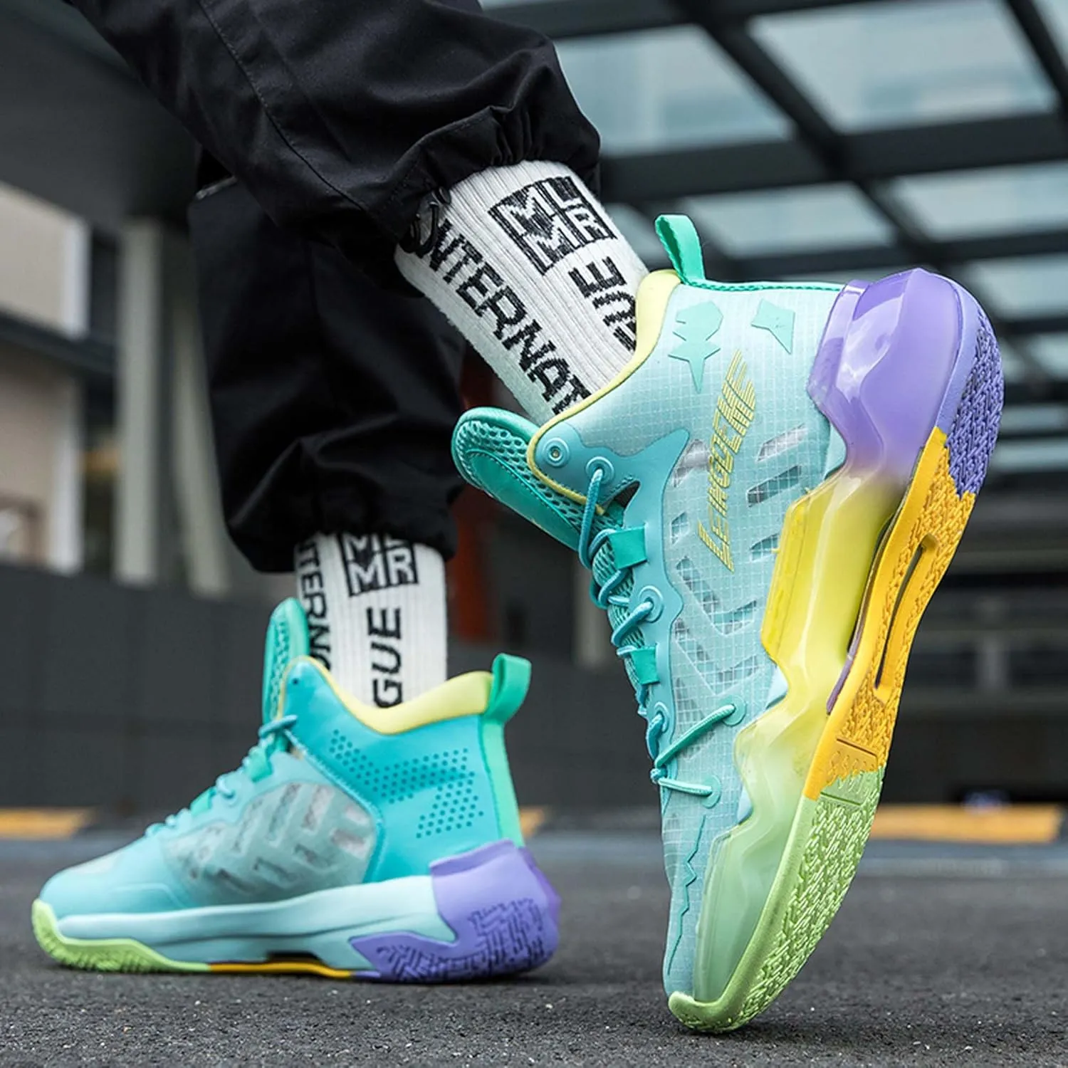 Men's Fashion Basketball Shoes Sneakers Women's High Top Breathable Tennis Running Shoes Comfortable Non-Slip Arch Support Team Training Shoes