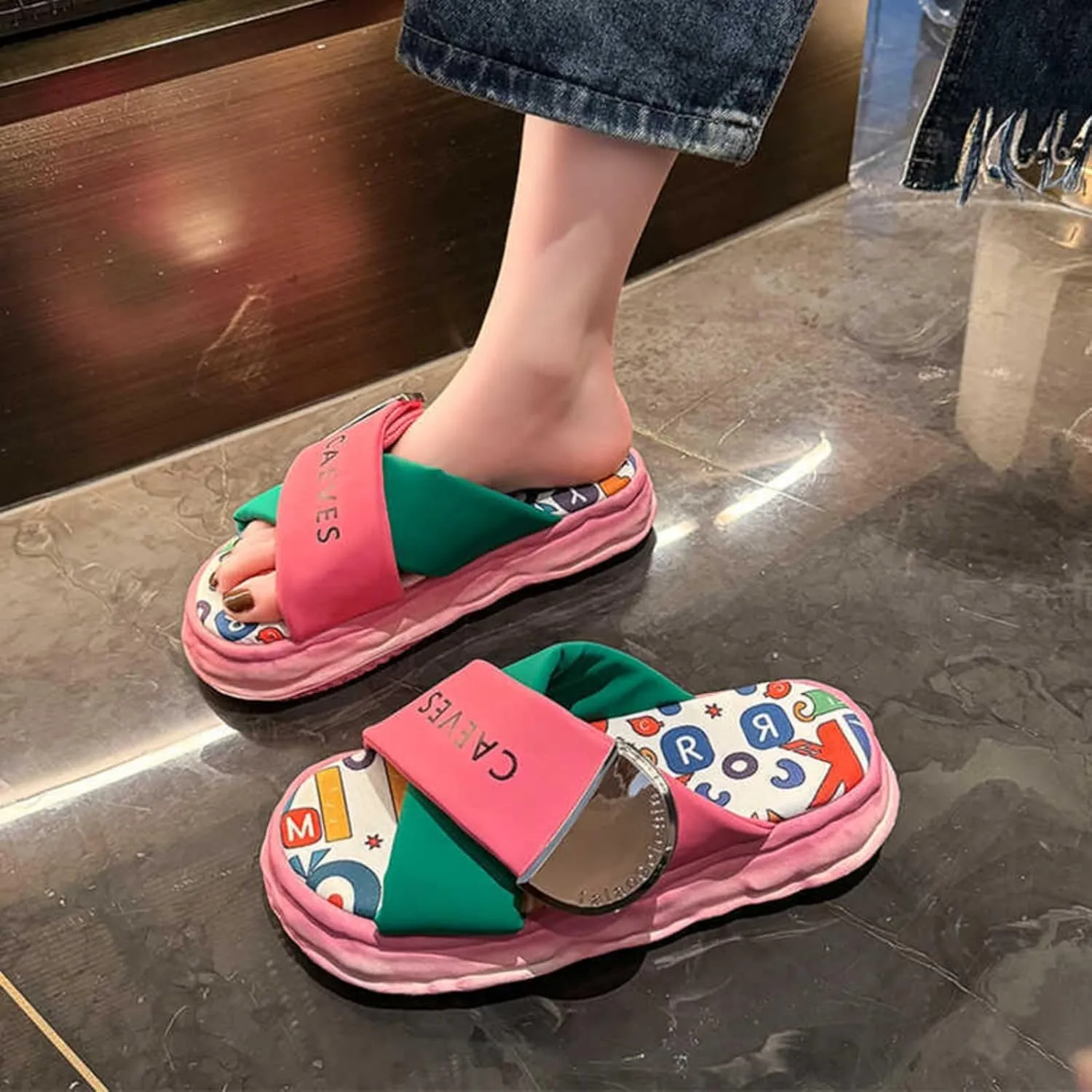 Multicolor Graffiti Style Lightweight Flat Sandals for Women EVA Comfortable Casual Slip On Slides for Beach Slippers Pool Travel Vacation Cute Summer Shoes Anti Slip Sole