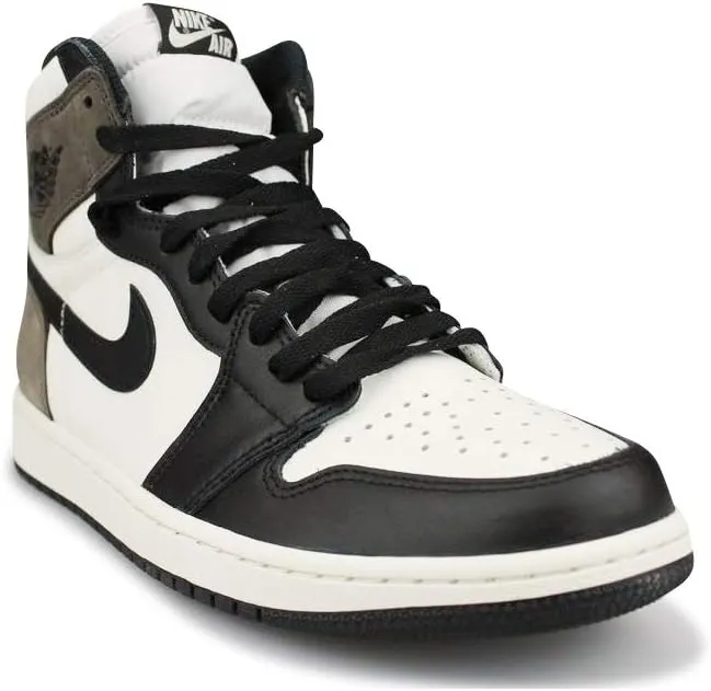Nike Men's Air Jordan 1 Retro High Orignal Sneakers