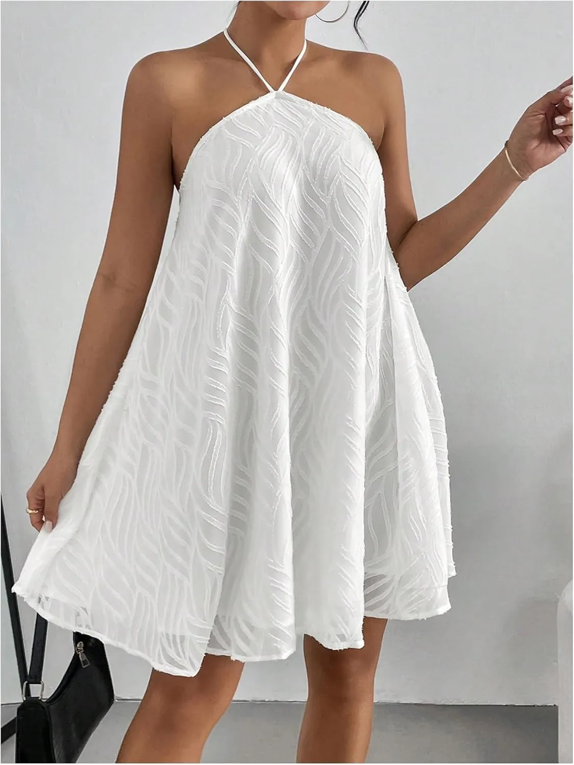 OYOANGLE Women's Textured Halter Backless Short Dress Sleeveless Flowy Vacation Mini Dresses