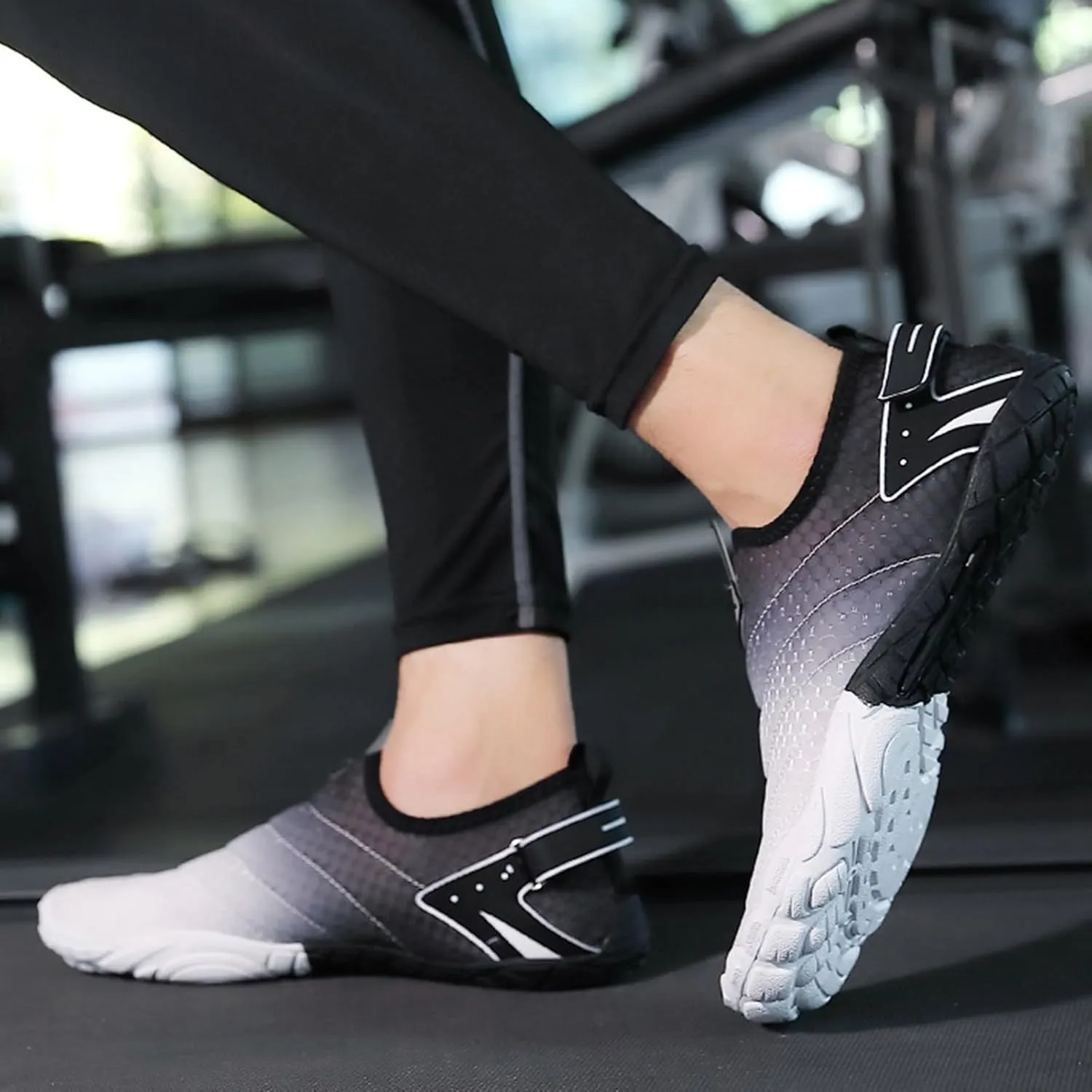 Quick Dry Swim Shoes for Men Women Barefoot Aqua Water Beach Pool Surf Hiking Kayaking Diving Yoga Outdoor Sports Lightweight
