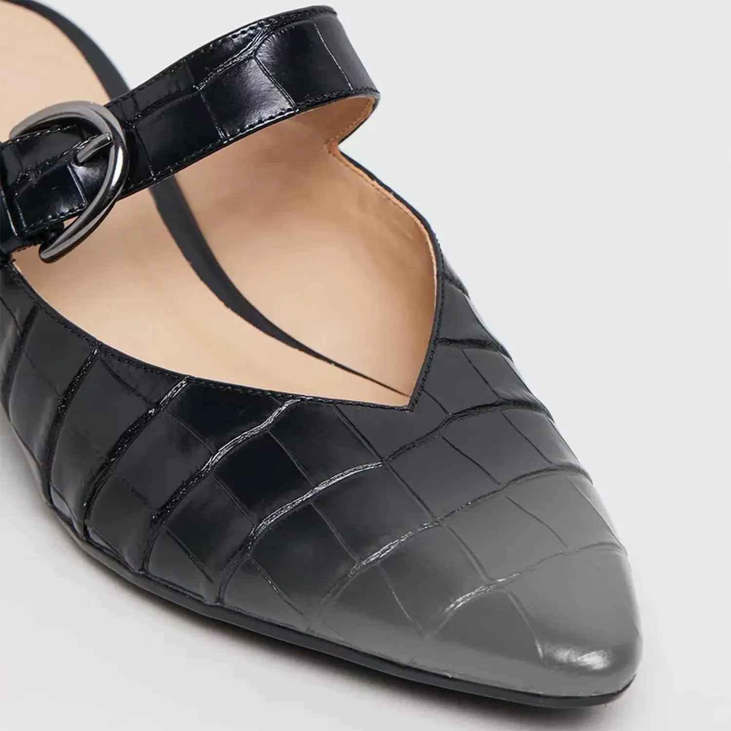 Women Fashion Croc-textured Sandals, Sexy Pointed Toe Slingback Pumps, Low Chunky Heel Strappy Mule Sandals, Trendy Mixed Black-Red Backless Slippers for Casual or Dress up, Full Size 4-16 M US