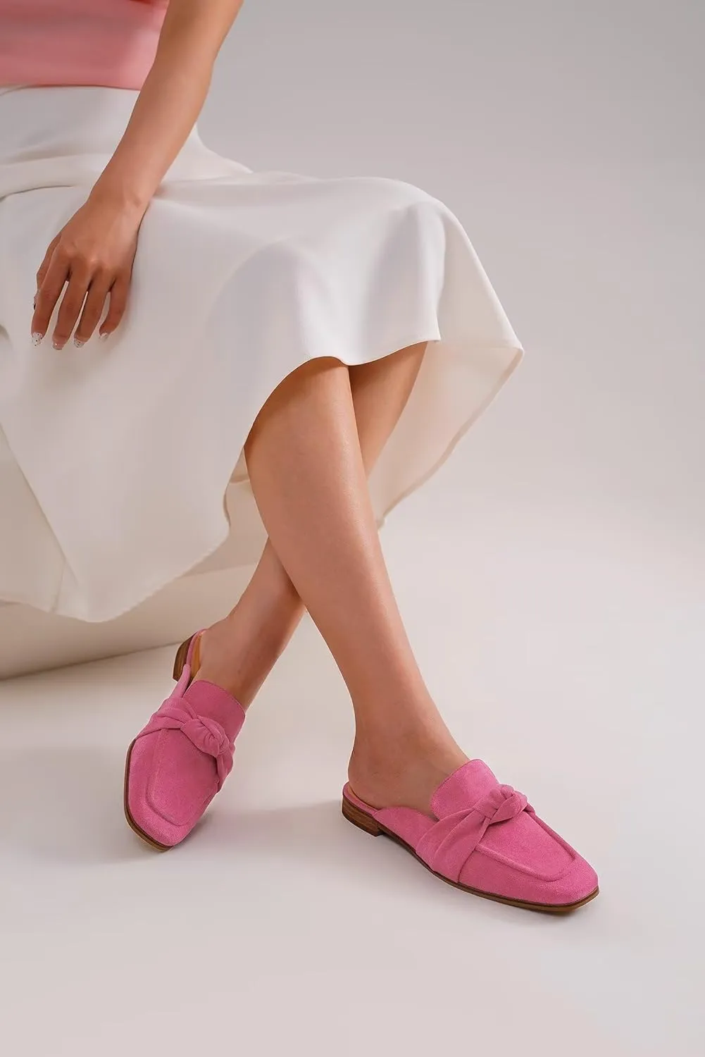 Women's Knot Mules Suede Loafers Mules Flat Mules Comfort Pointed Toe Backless Slip on Slides Loafer Shoes